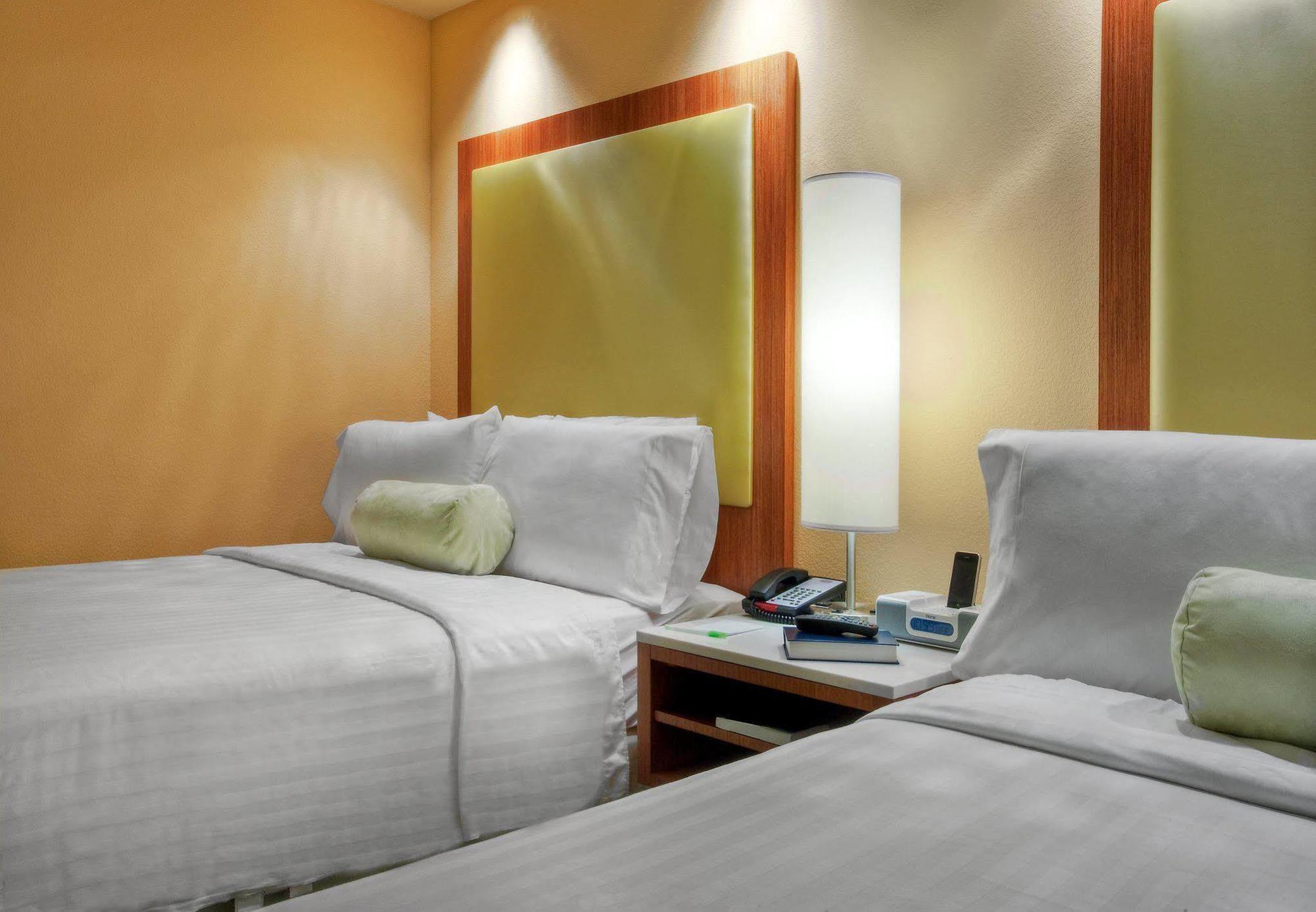 Springhill Suites By Marriott Baton Rouge North / Airport Exterior foto